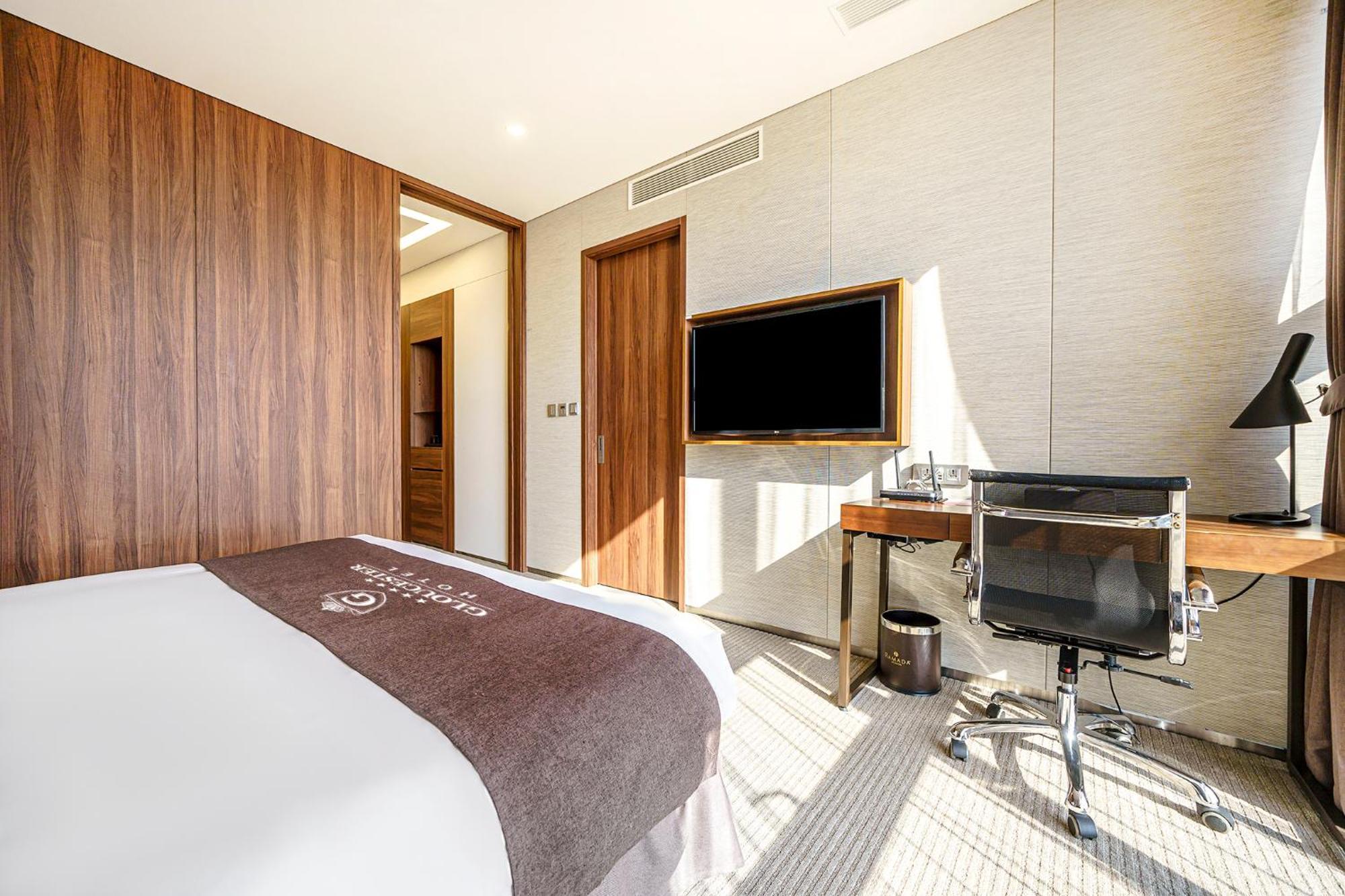 Gloucester Hotel Incheon Exterior photo